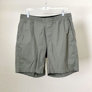 Lululemon Bowline Grey Sage Olive Shorts 8"  L